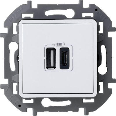 Устройство зарядное Inspiria с 2-мя USB разьемами A и C 240В / 5В 3000мА бел. Leg 673760
